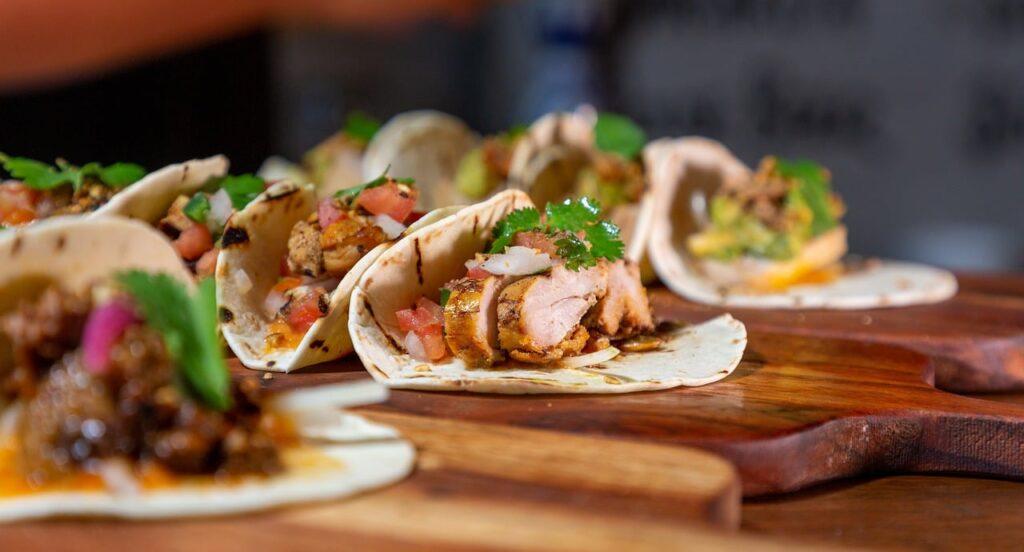 tacos al pastor 